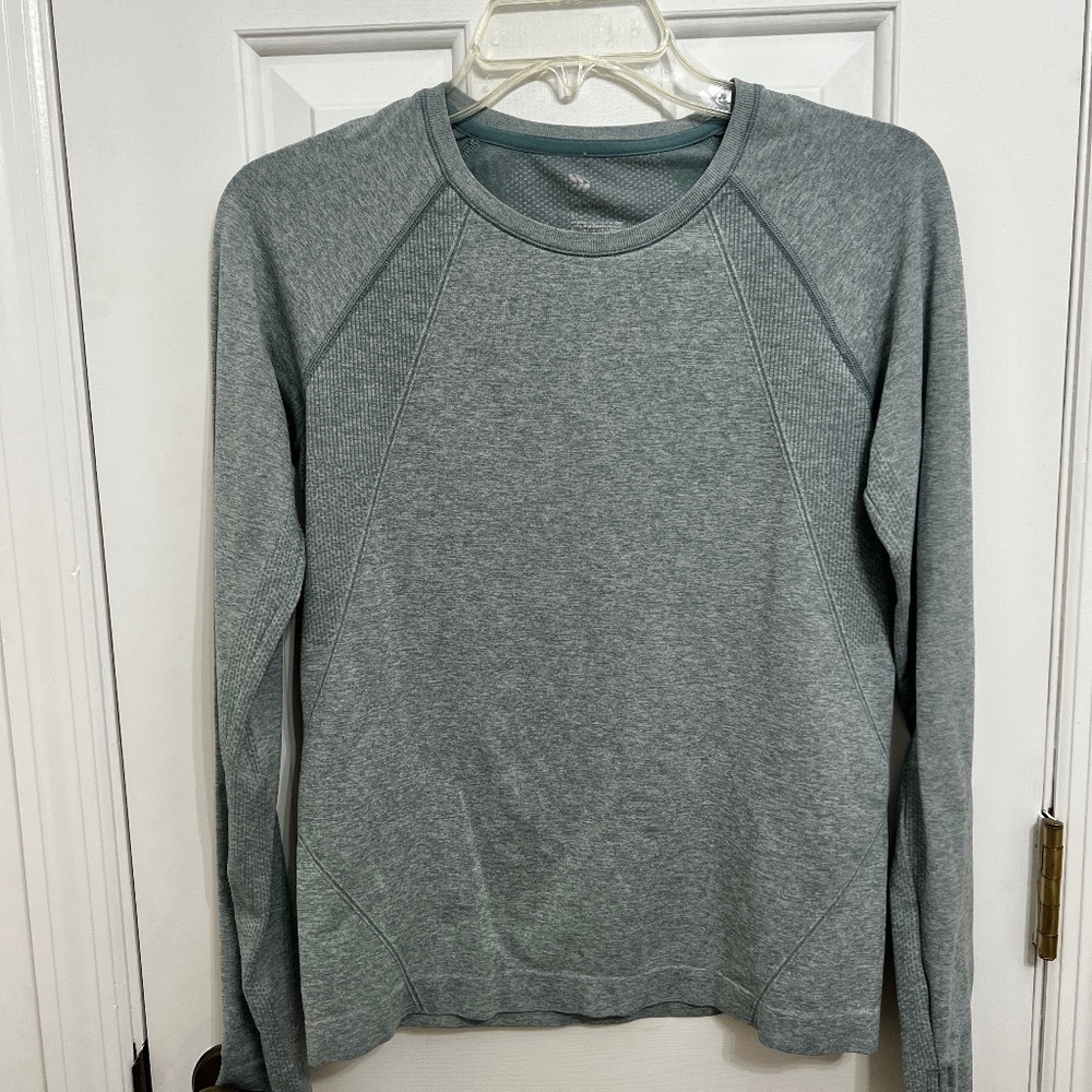 All In Motion Women's Seamless Long Sleeve Top T Shirt Size S Small